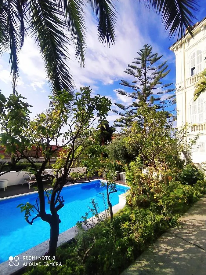 Pergolato Junior Apartment Sanremo